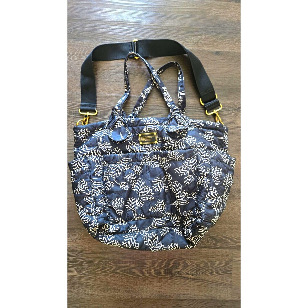 Marc by Marc Jacobs Standard Supply Quilted Bucket Bag Floral Black White